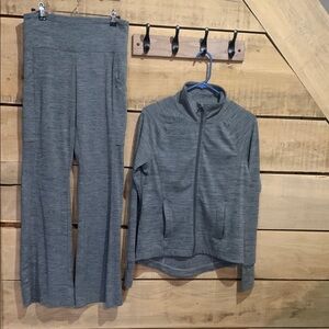 Lou and Grey by Loft Lounge set